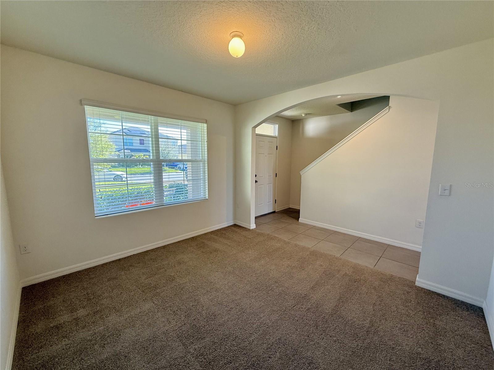 Image 2 of 32 For 31000 Summer Sun Loop