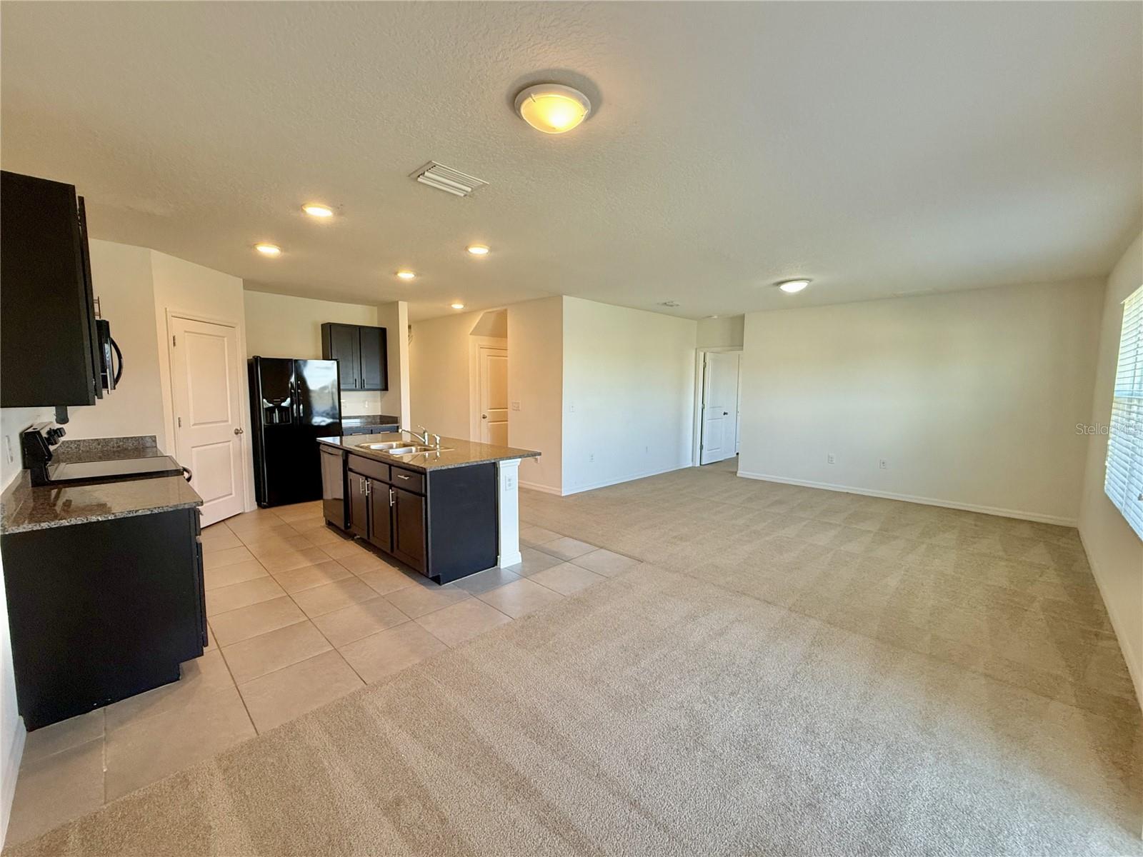 Image 4 of 32 For 31000 Summer Sun Loop