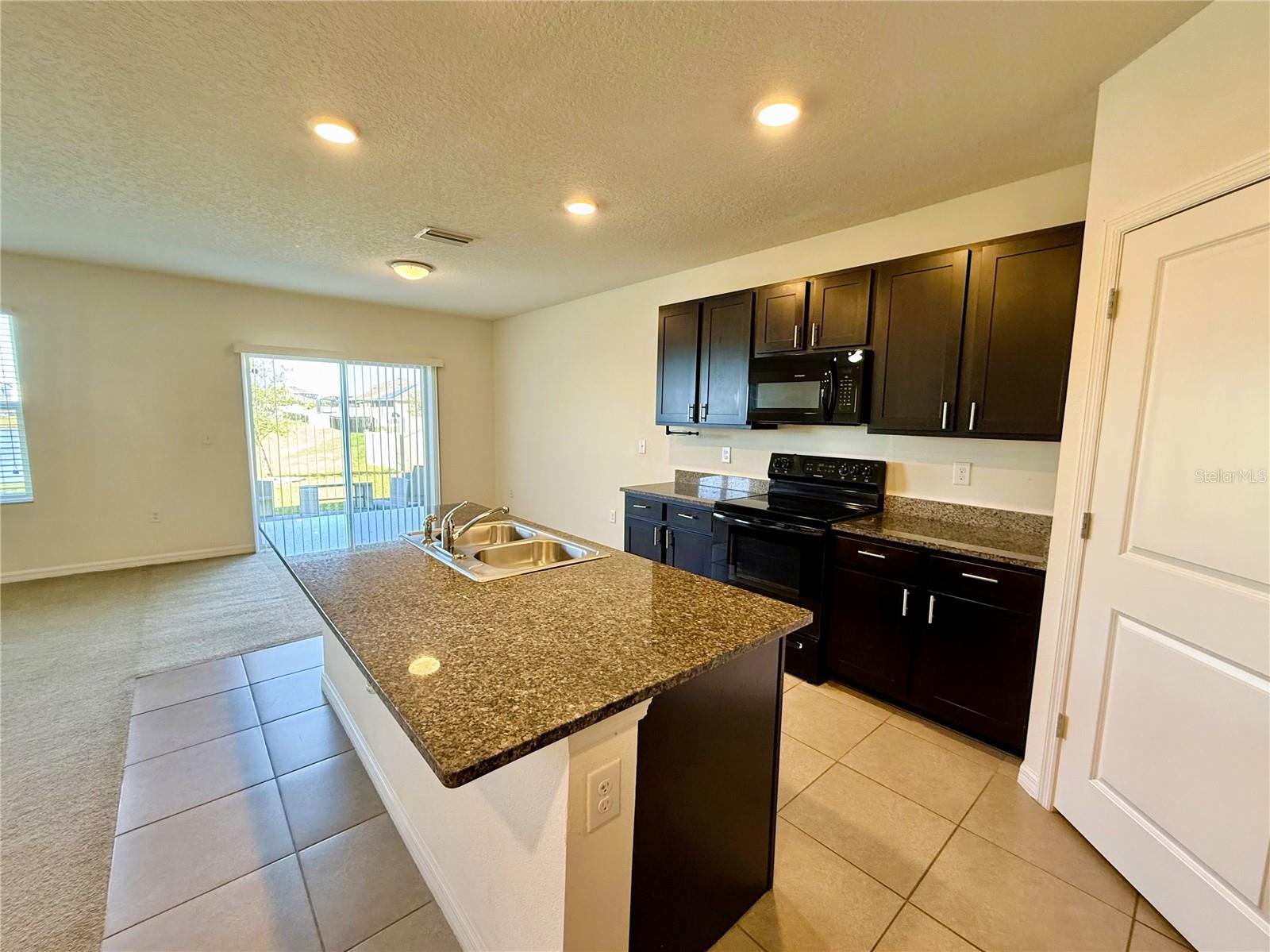 Image 6 of 32 For 31000 Summer Sun Loop