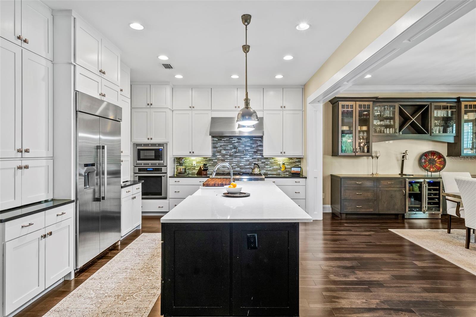 Image 12 of 59 For 3211 Bay Villa Avenue