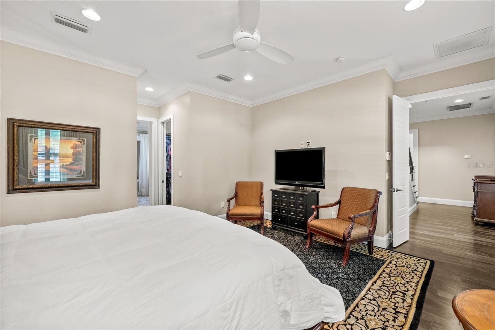 Image 26 of 59 For 3211 Bay Villa Avenue