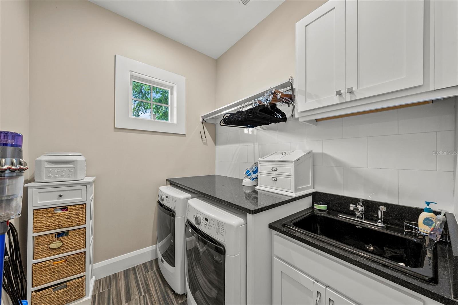 Image 30 of 59 For 3211 Bay Villa Avenue