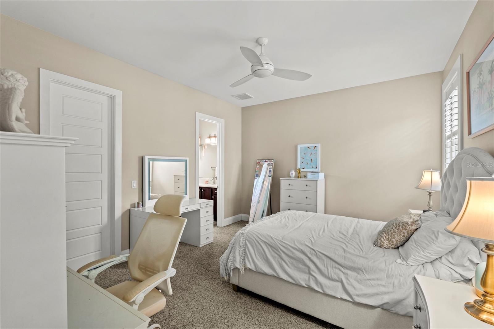 Image 37 of 59 For 3211 Bay Villa Avenue