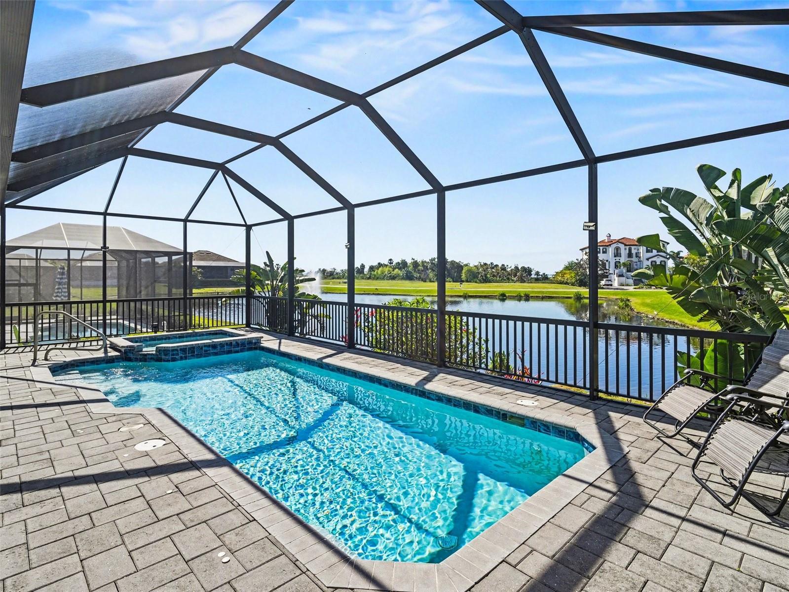 Image 20 of 32 For 5508 Title Row Drive