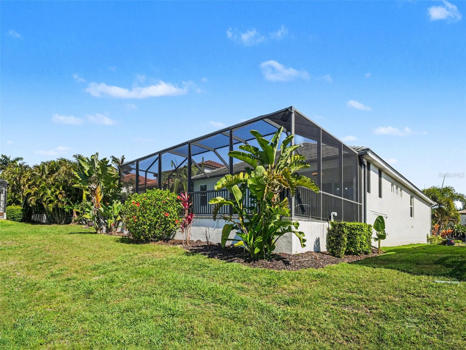 Image 22 of 32 For 5508 Title Row Drive