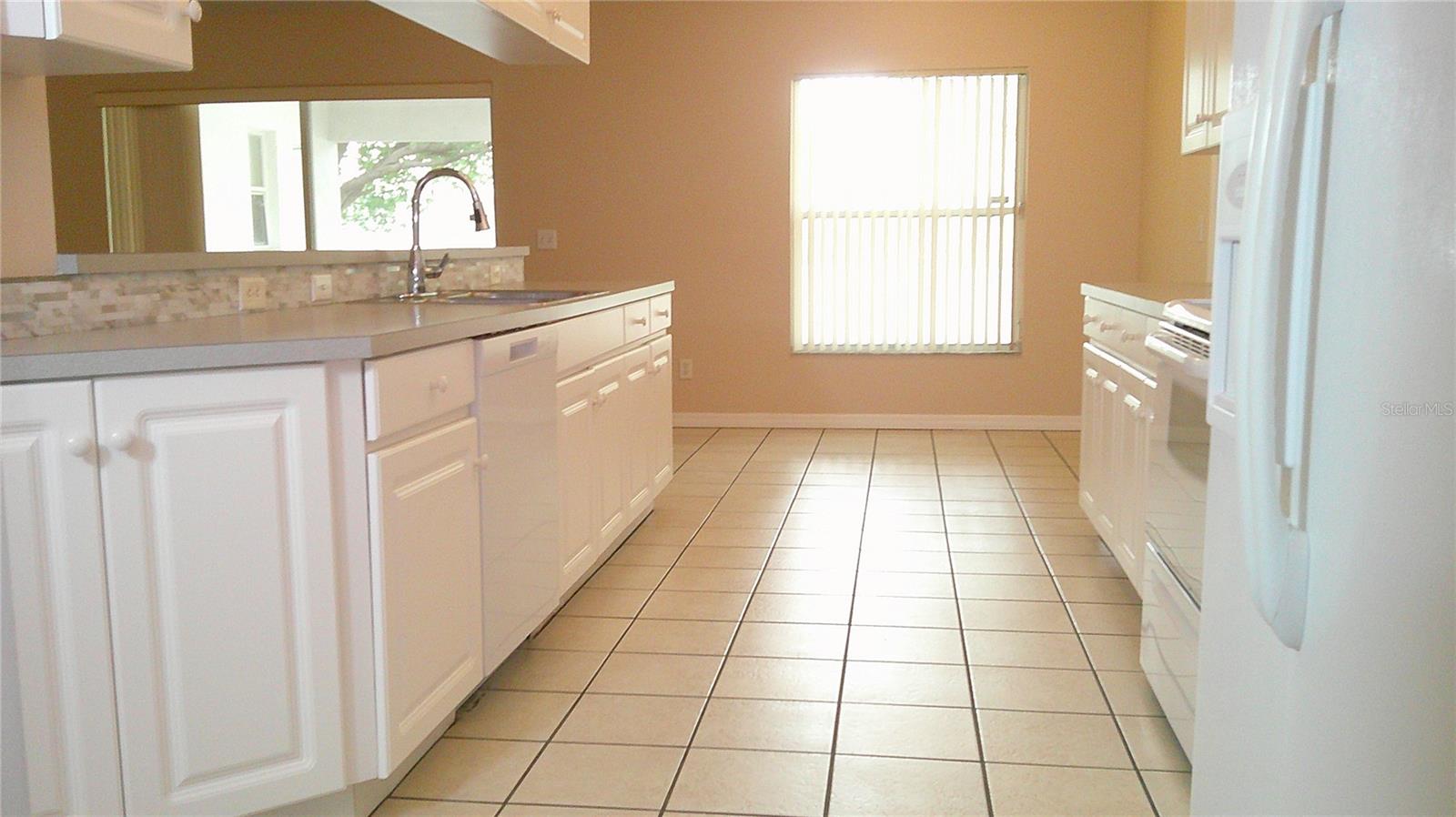 Image 10 of 22 For 9724 Mary Robin Drive