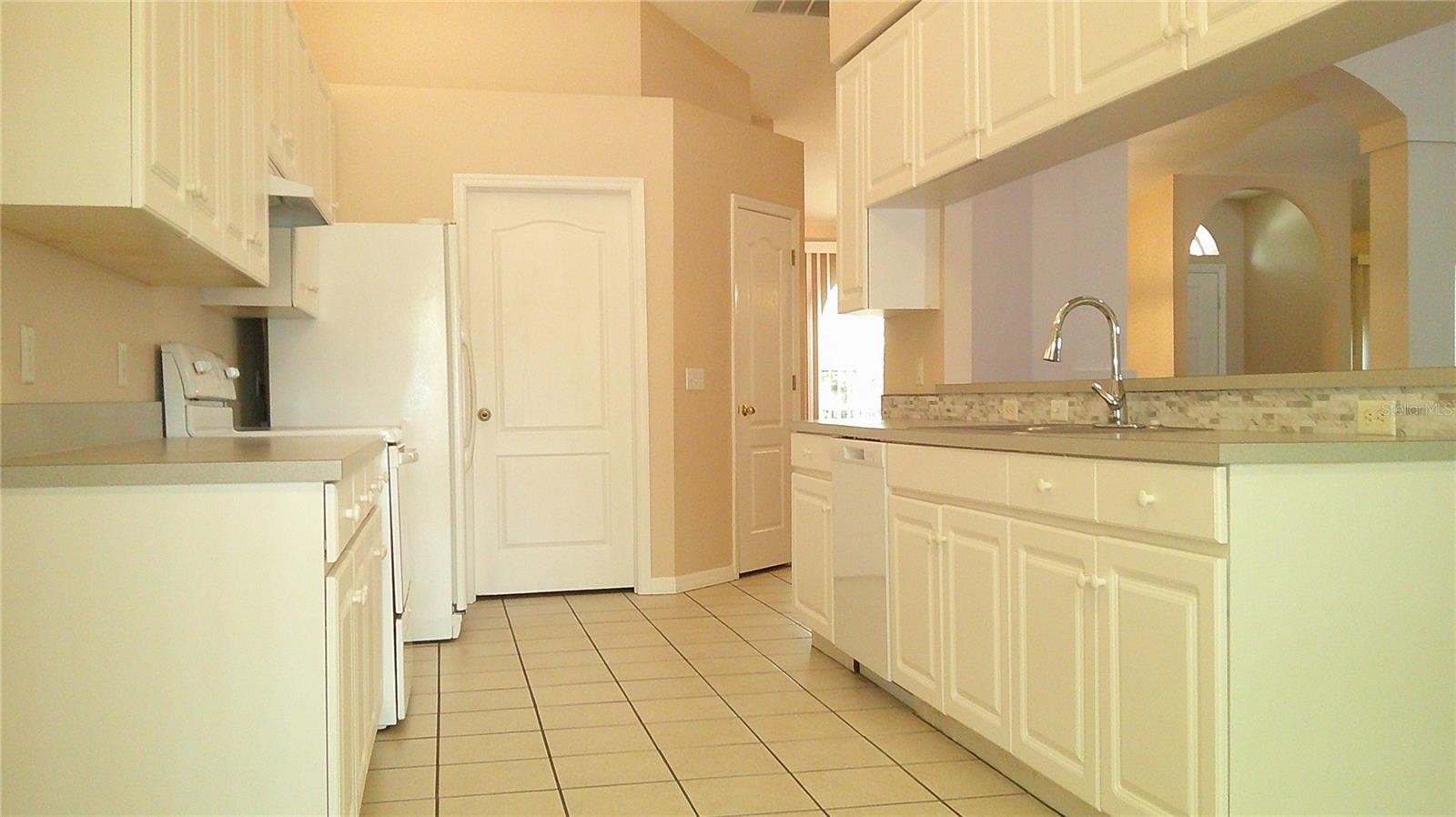 Image 11 of 22 For 9724 Mary Robin Drive