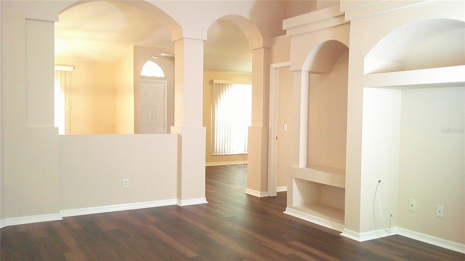 Image 15 of 22 For 9724 Mary Robin Drive