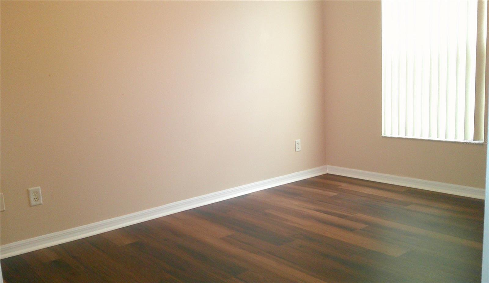 Image 17 of 22 For 9724 Mary Robin Drive