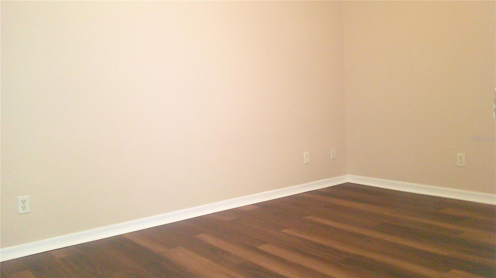 Image 18 of 22 For 9724 Mary Robin Drive