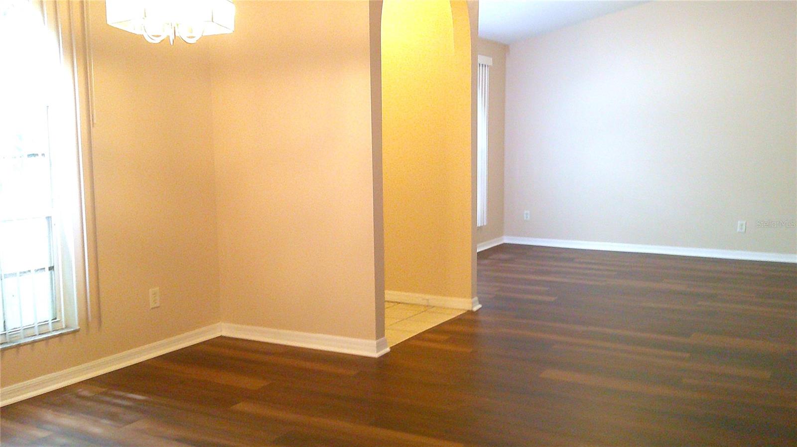 Image 4 of 22 For 9724 Mary Robin Drive