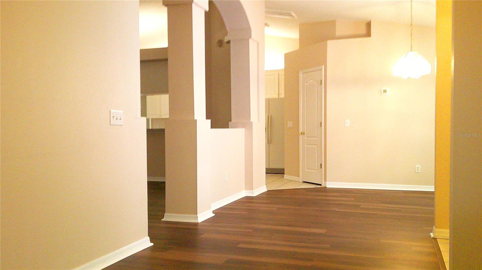 Image 5 of 22 For 9724 Mary Robin Drive