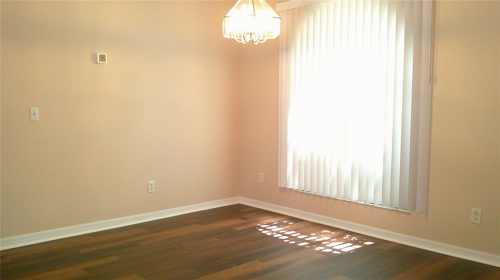 Image 7 of 22 For 9724 Mary Robin Drive