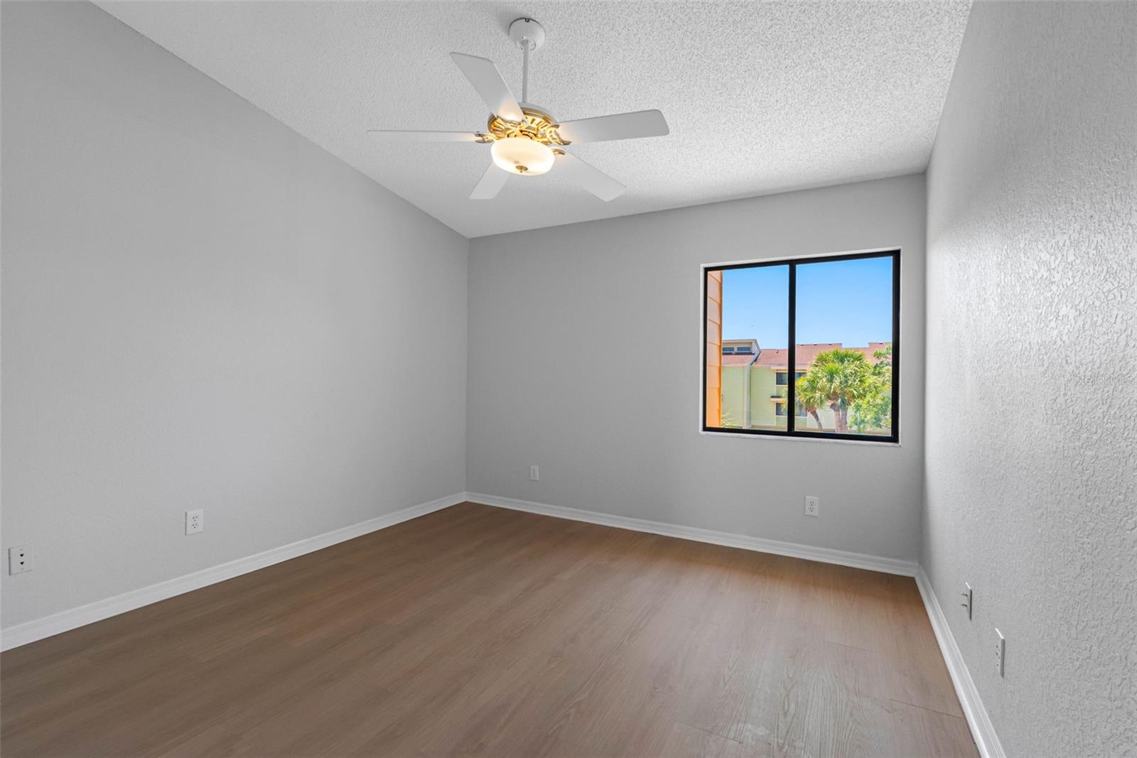 Image 37 of 59 For 430 Sandy Hook Road