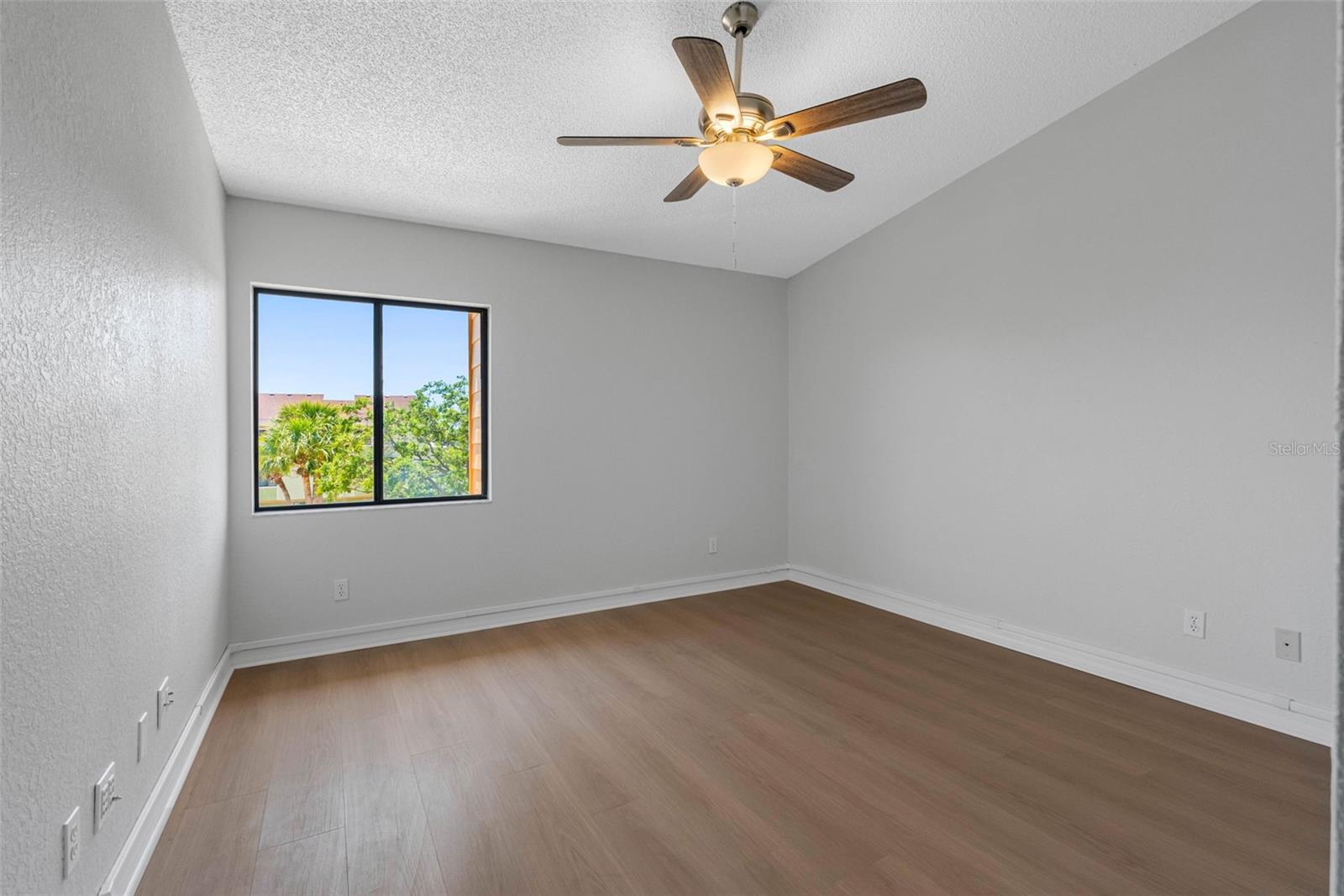 Image 39 of 59 For 430 Sandy Hook Road