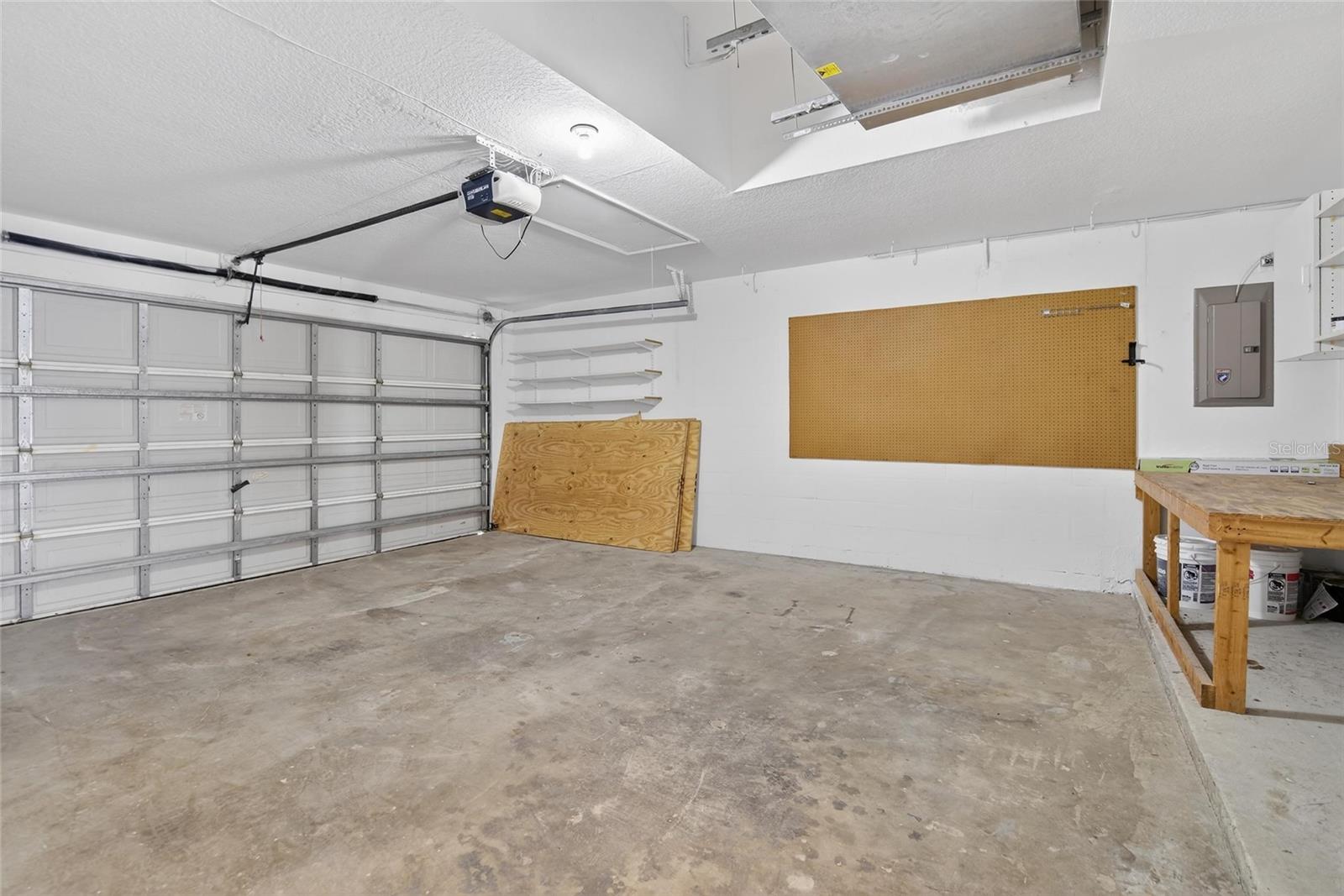 Image 19 of 74 For 5714 Hawkgrove Place