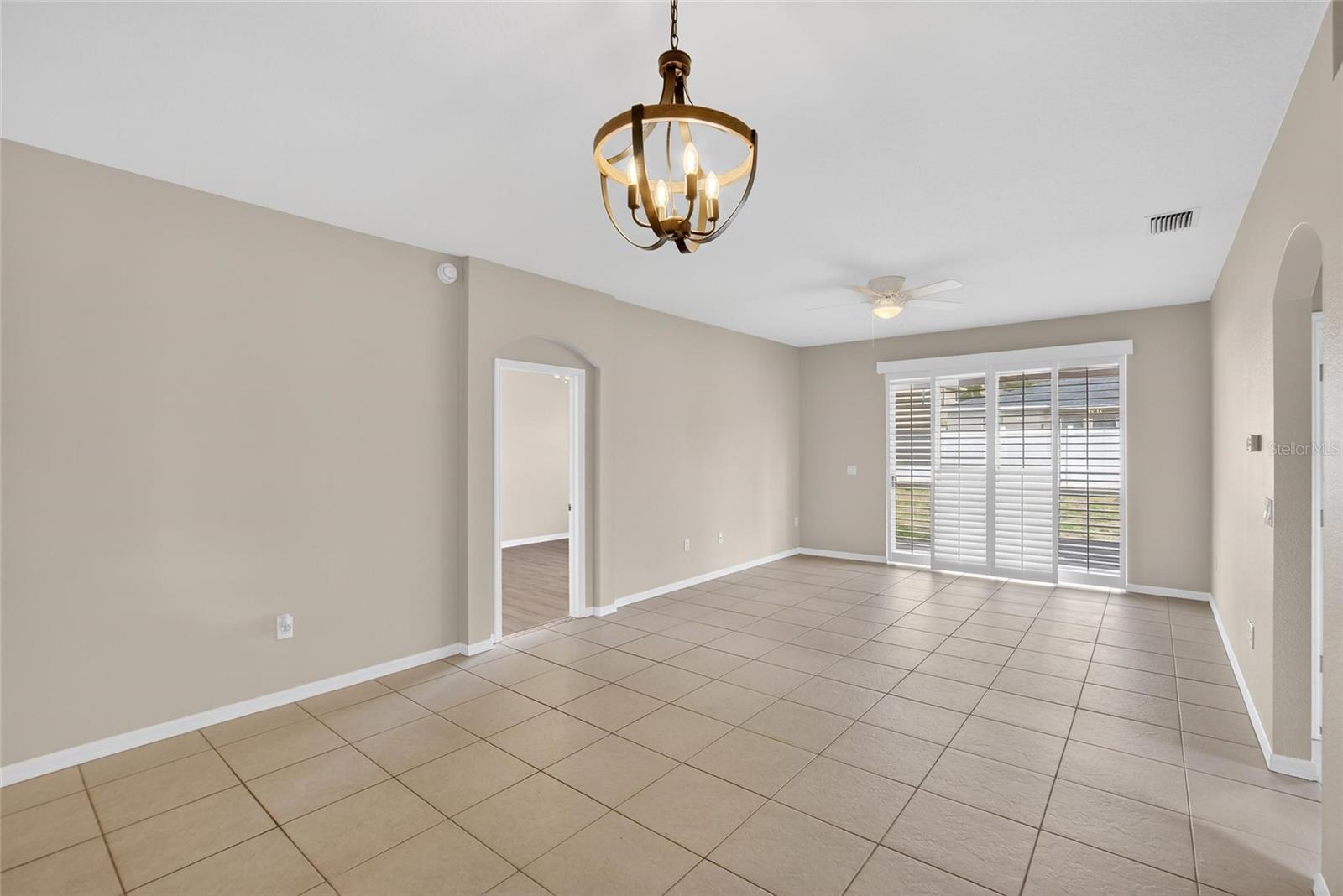 Image 26 of 74 For 5714 Hawkgrove Place