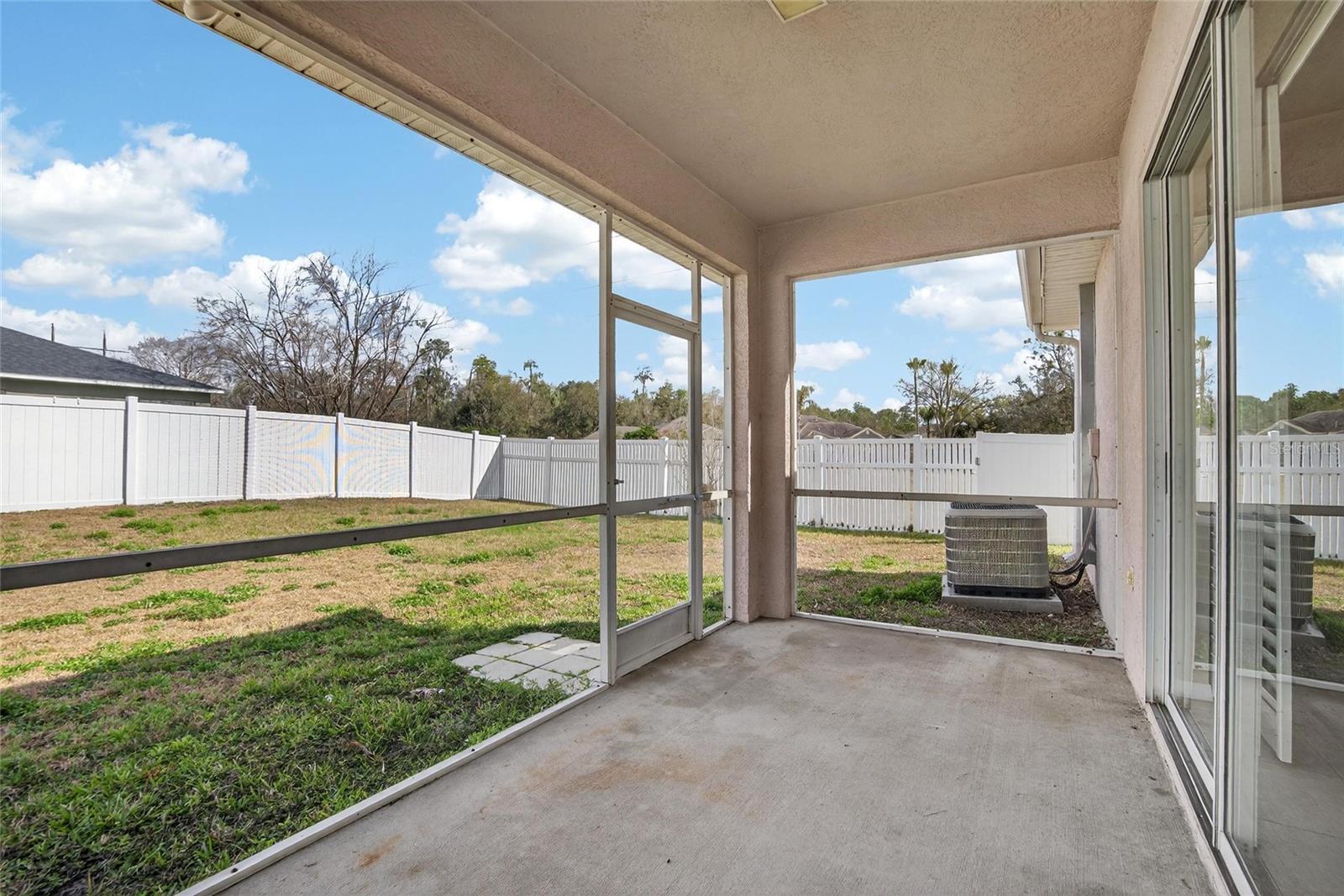 Image 32 of 74 For 5714 Hawkgrove Place