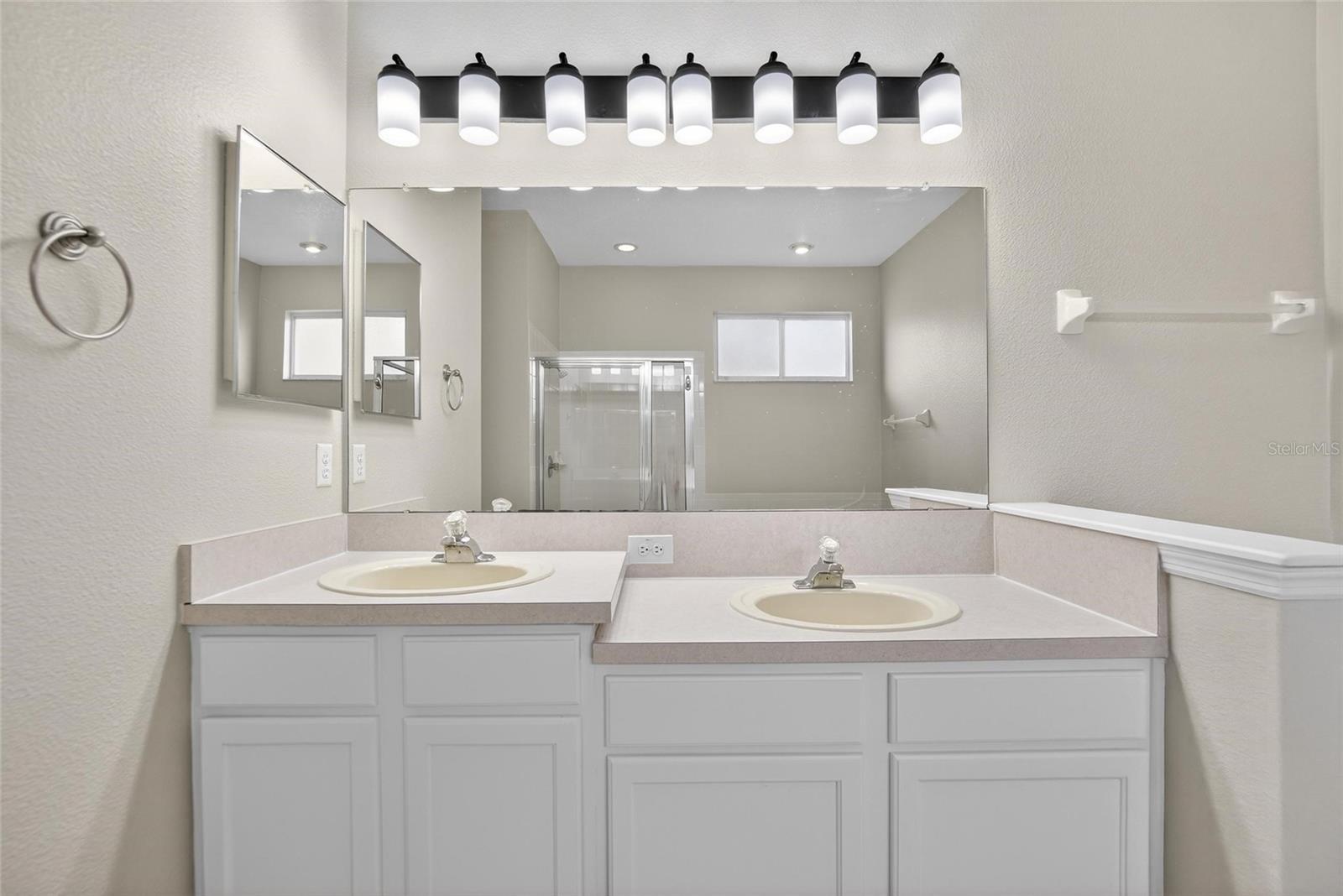 Image 53 of 74 For 5714 Hawkgrove Place