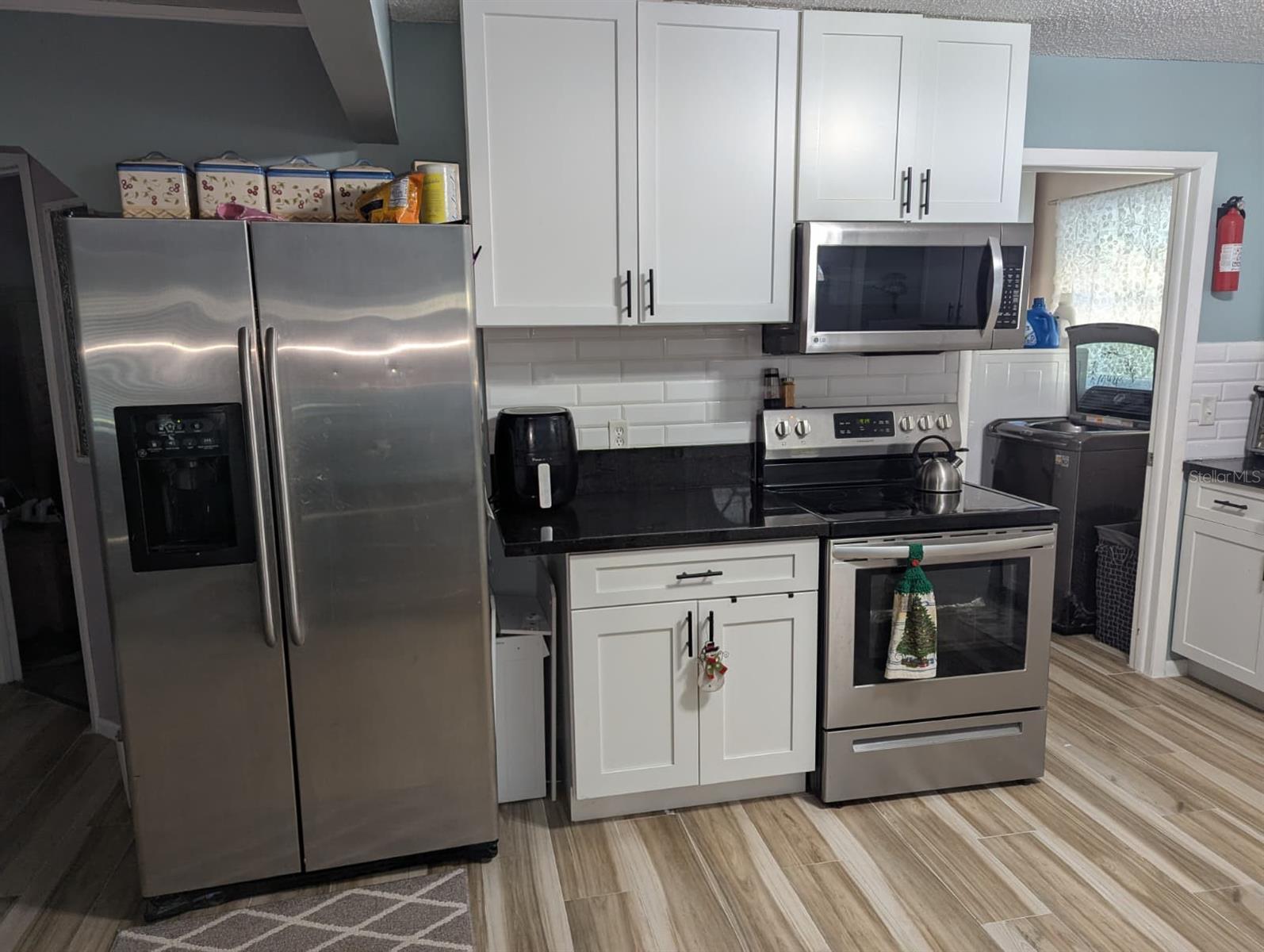 Image 3 of 13 For 1692 Salinas Rd