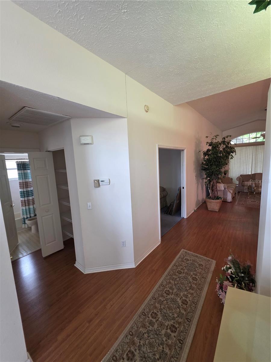 Image 5 of 28 For 10904 Brookhaven Drive