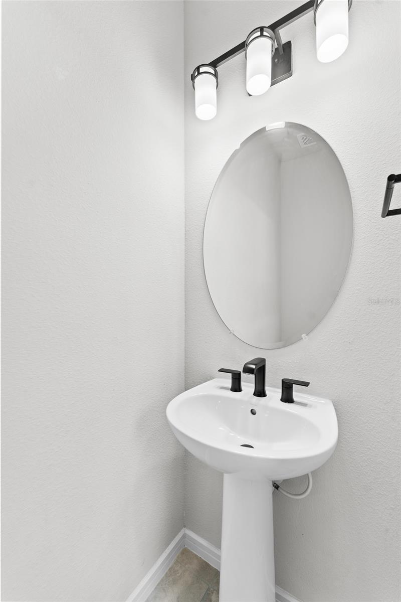 Image 12 of 44 For 20602 Monza Loop