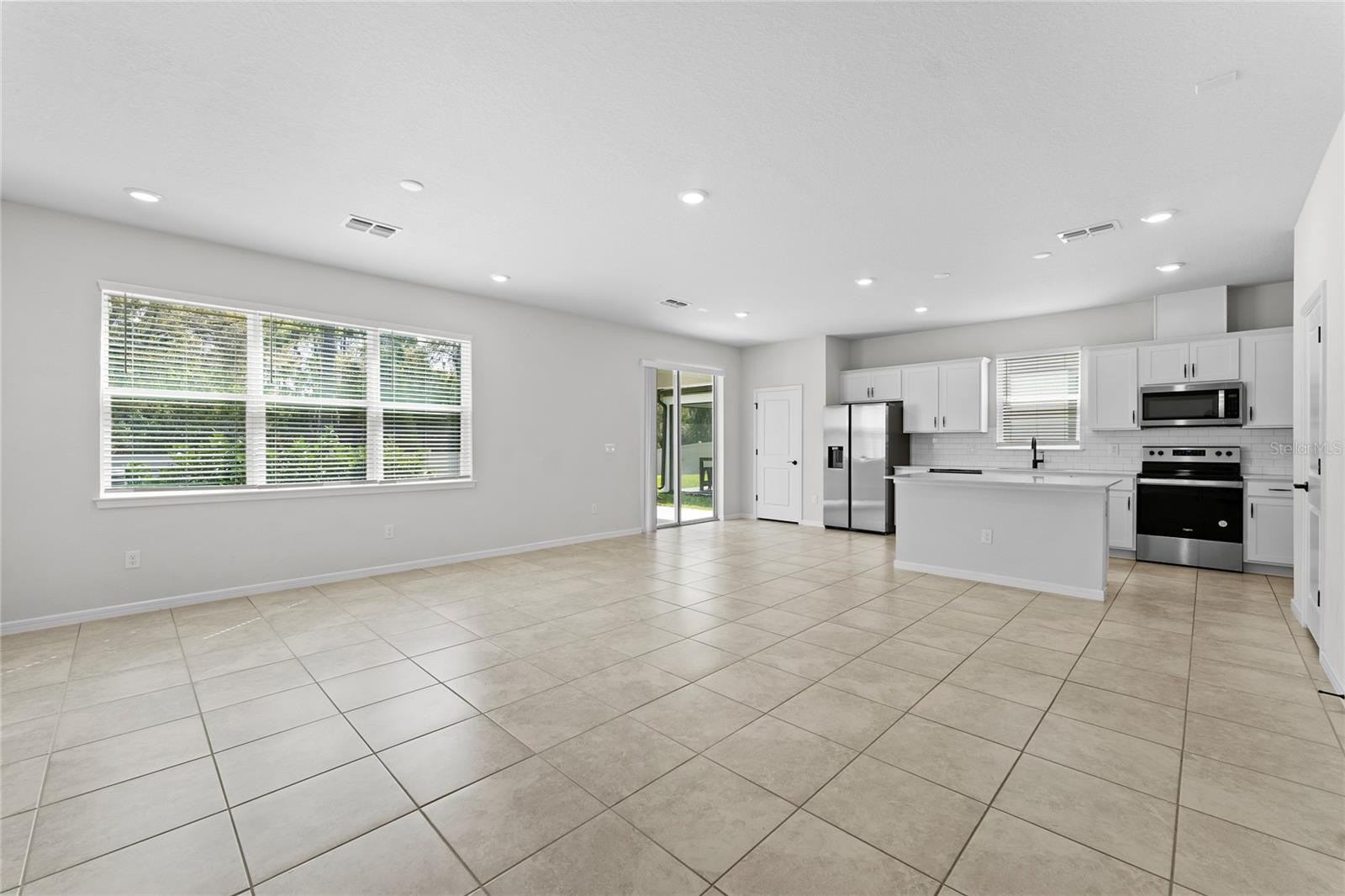 Image 4 of 44 For 20602 Monza Loop