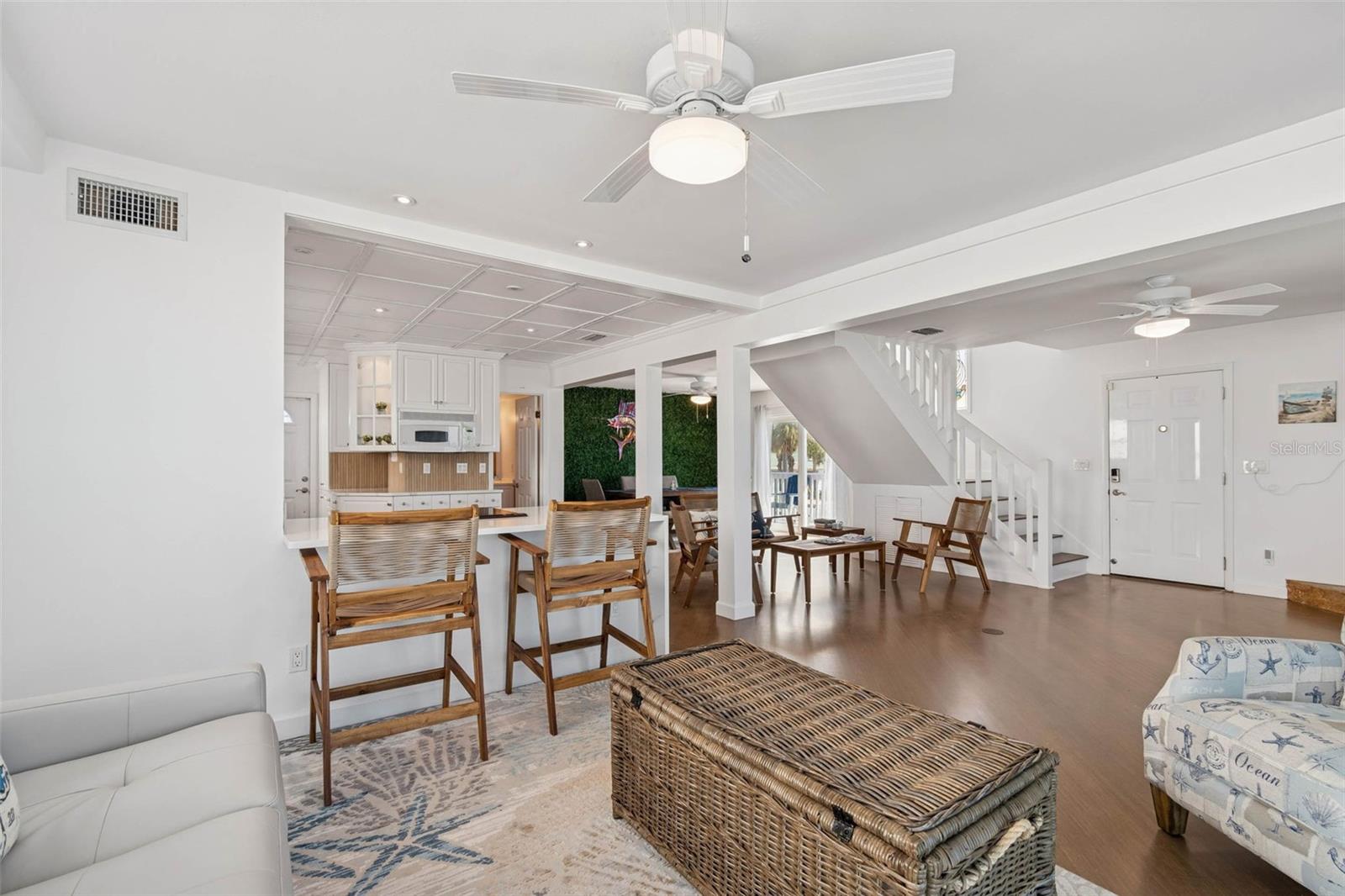 Image 15 of 57 For 8432 Gulf Boulevard Sailfish