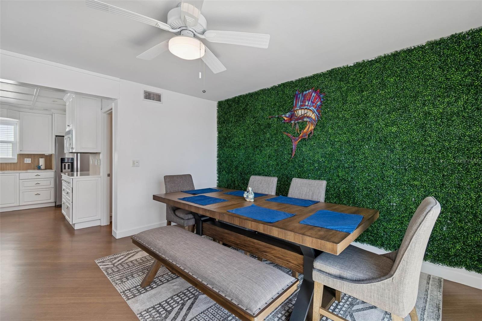 Image 23 of 57 For 8432 Gulf Boulevard Sailfish