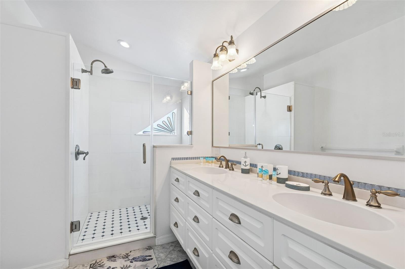 Image 33 of 57 For 8432 Gulf Boulevard Sailfish