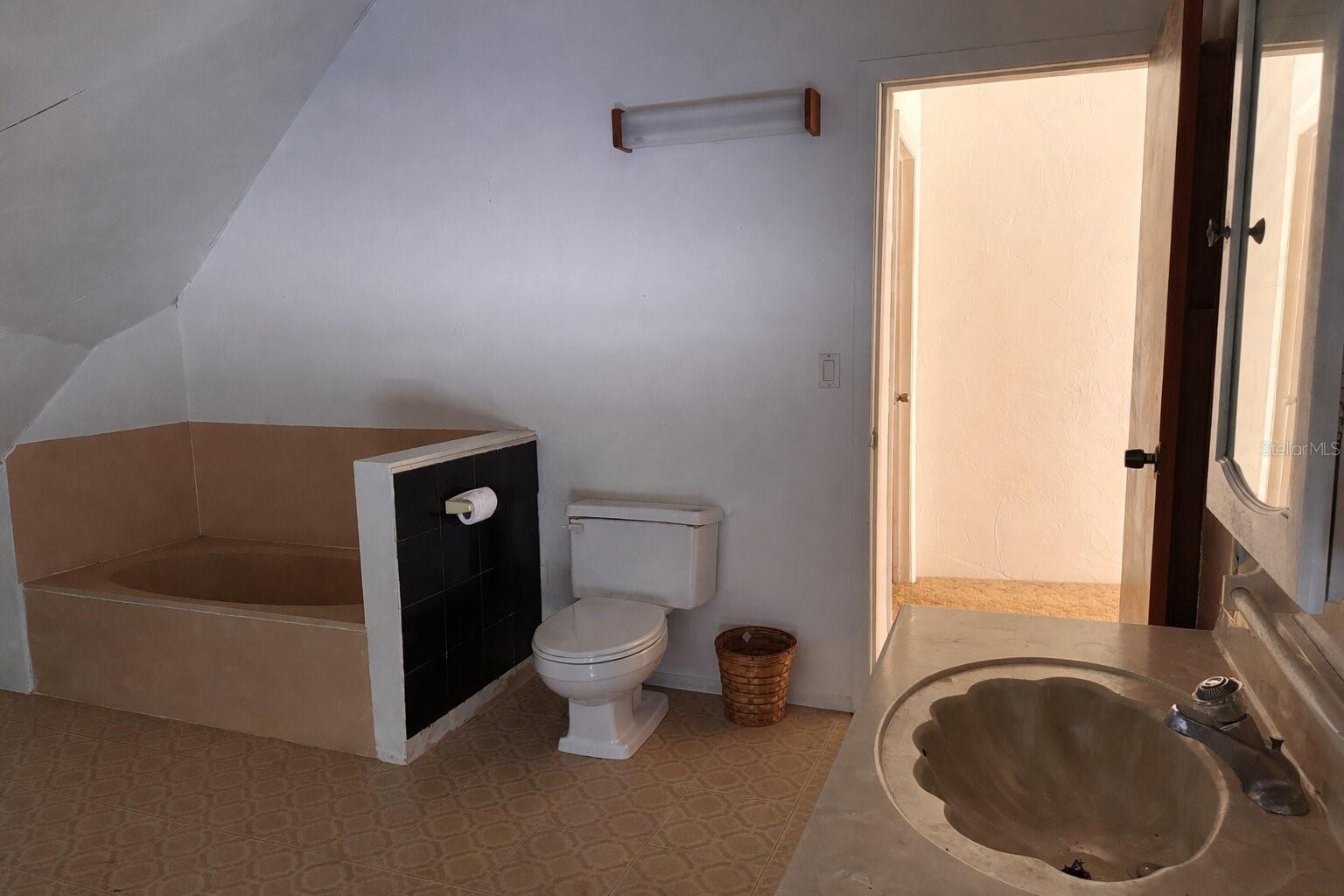 Image 19 of 22 For 7923 18th Avenue E