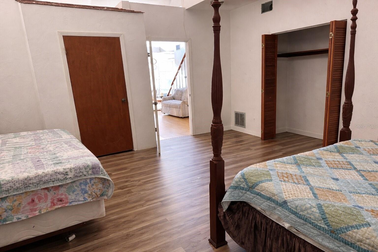 Image 8 of 22 For 7923 18th Avenue E