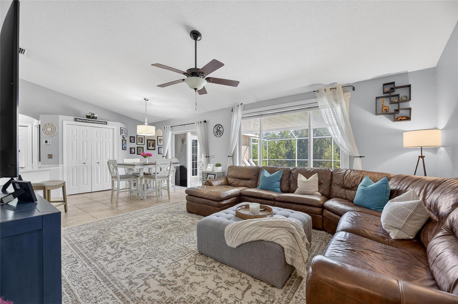 Image 8 of 42 For 12828 Raysbrook Drive