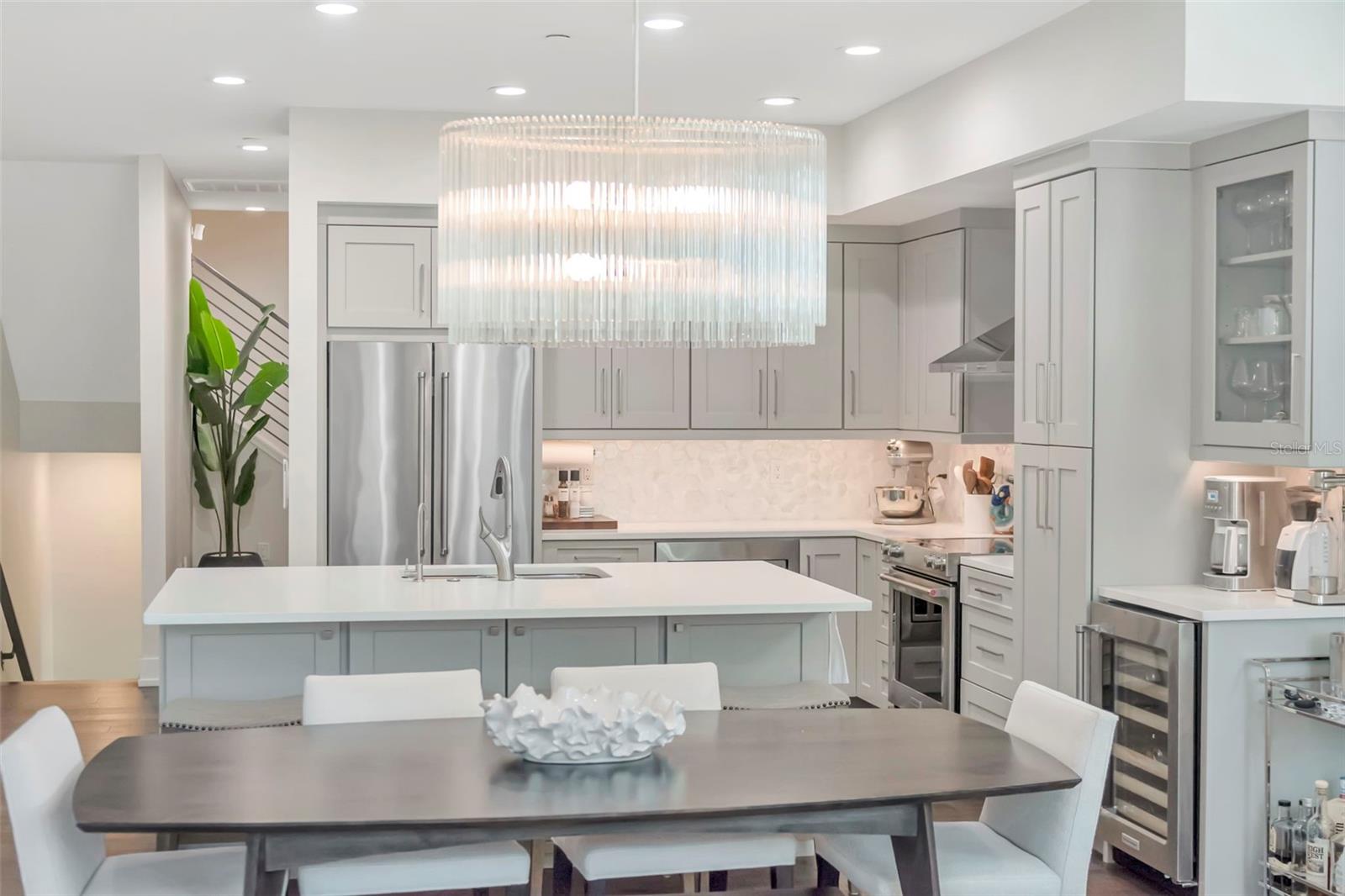 Listing photo id 9 for 536 4th Avenue S 2