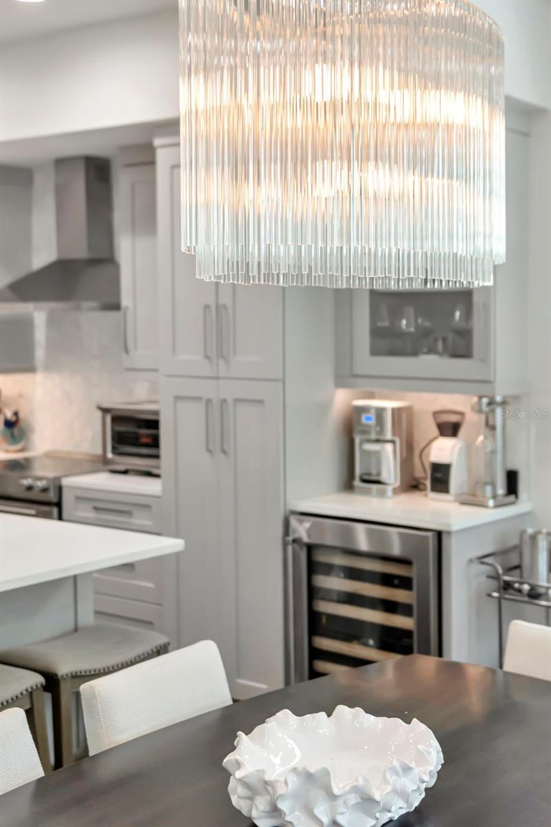 Listing photo id 10 for 536 4th Avenue S 2