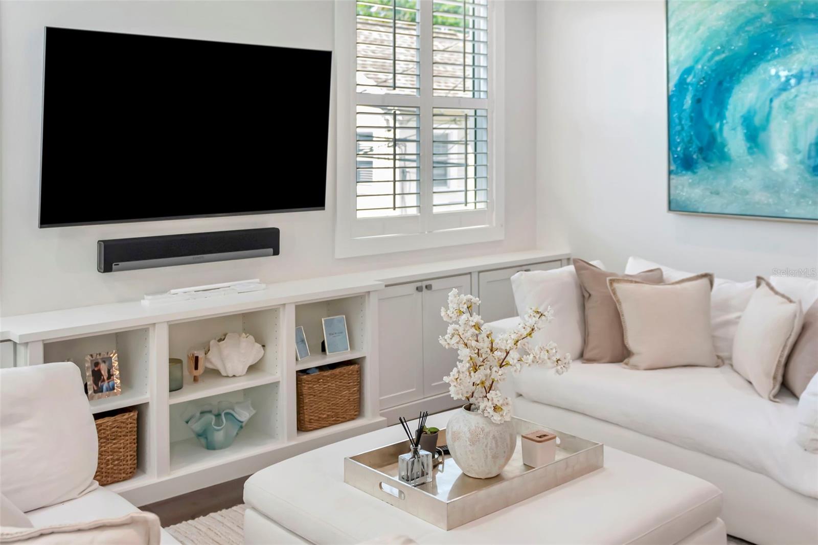 Listing photo id 15 for 536 4th Avenue S 2