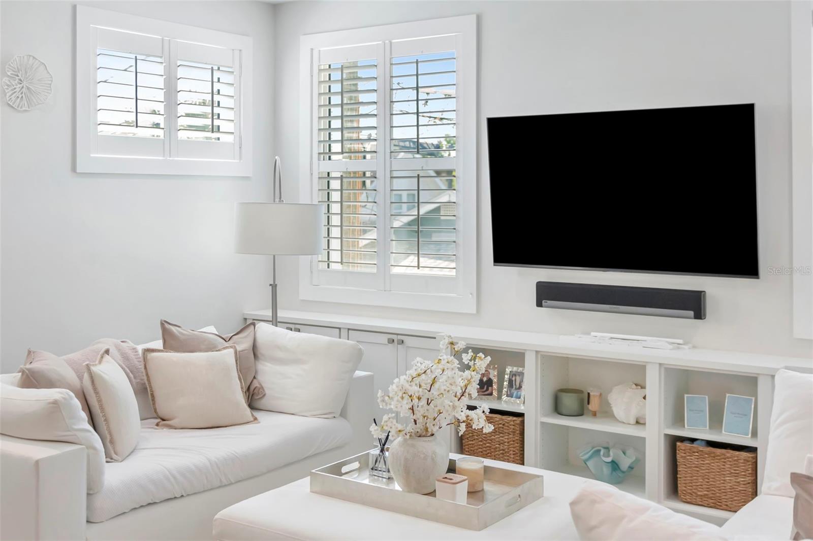 Listing photo id 21 for 536 4th Avenue S 2