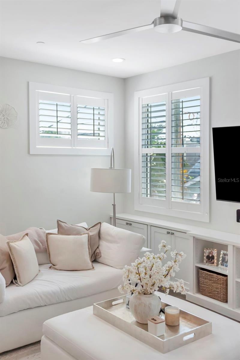 Listing photo id 22 for 536 4th Avenue S 2