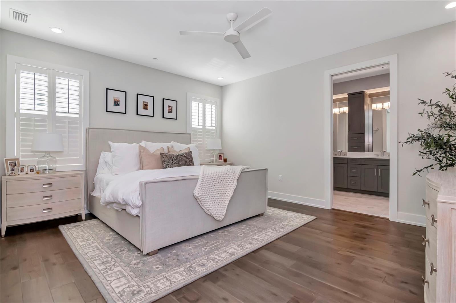 Listing photo id 26 for 536 4th Avenue S 2