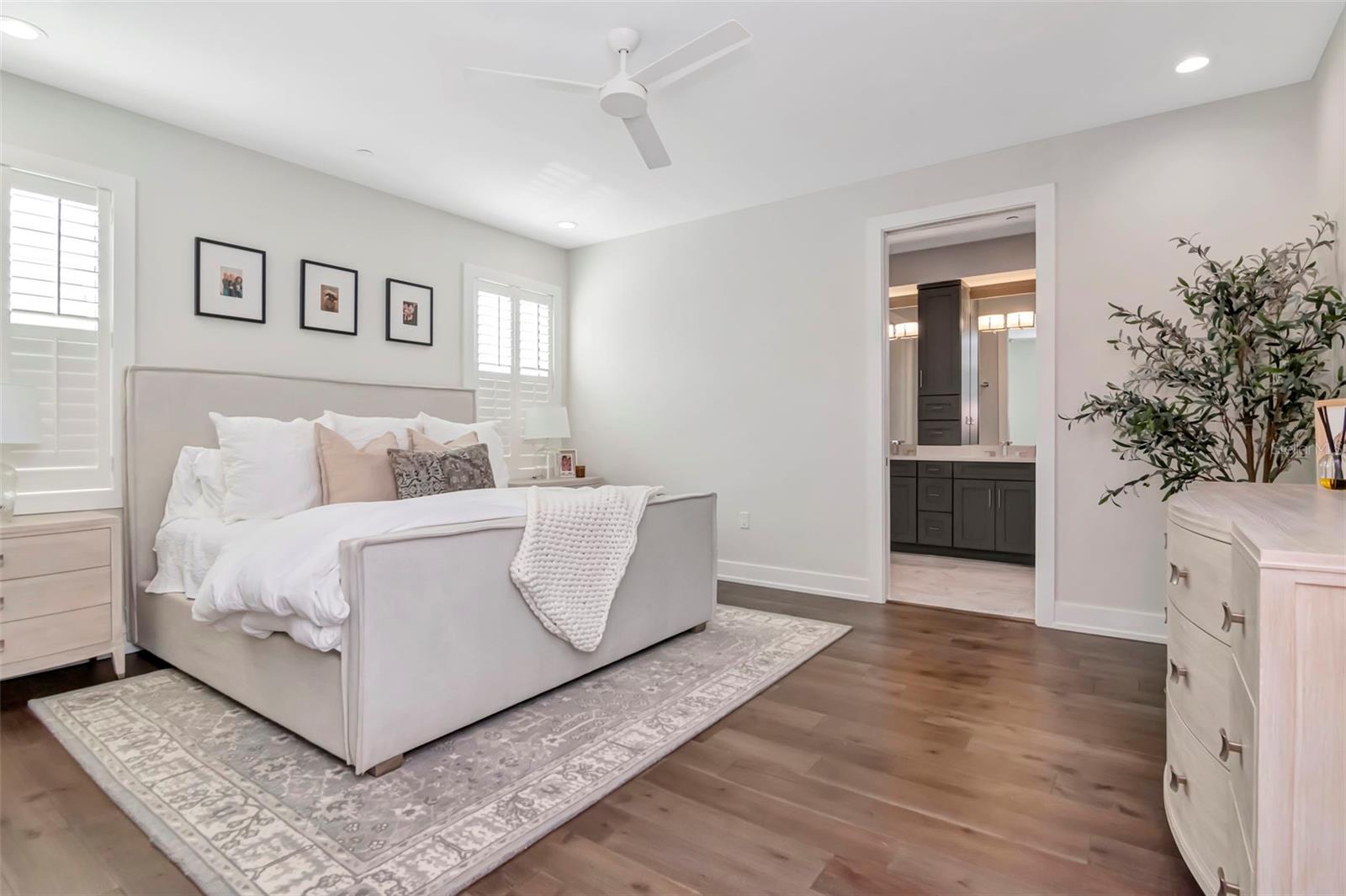 Listing photo id 28 for 536 4th Avenue S 2