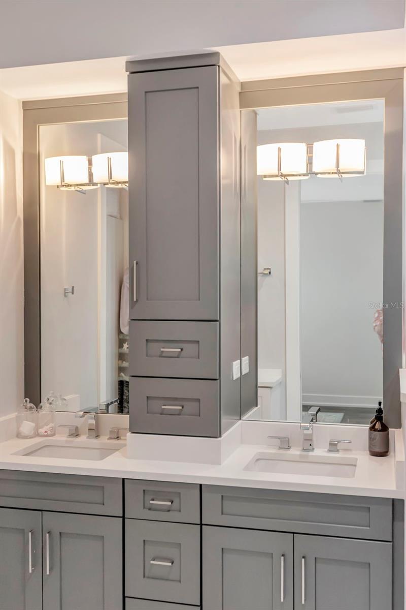 Listing photo id 30 for 536 4th Avenue S 2