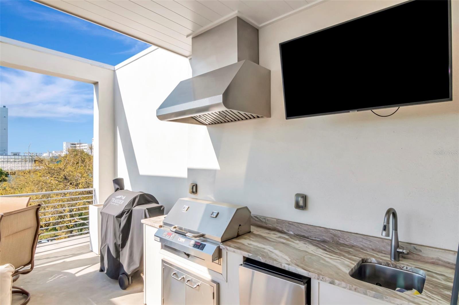 Listing photo id 47 for 536 4th Avenue S 2