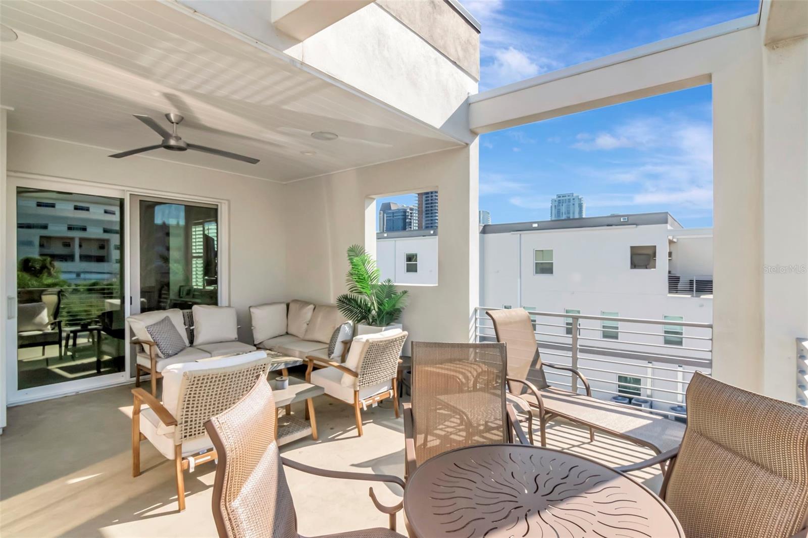 Listing photo id 49 for 536 4th Avenue S 2