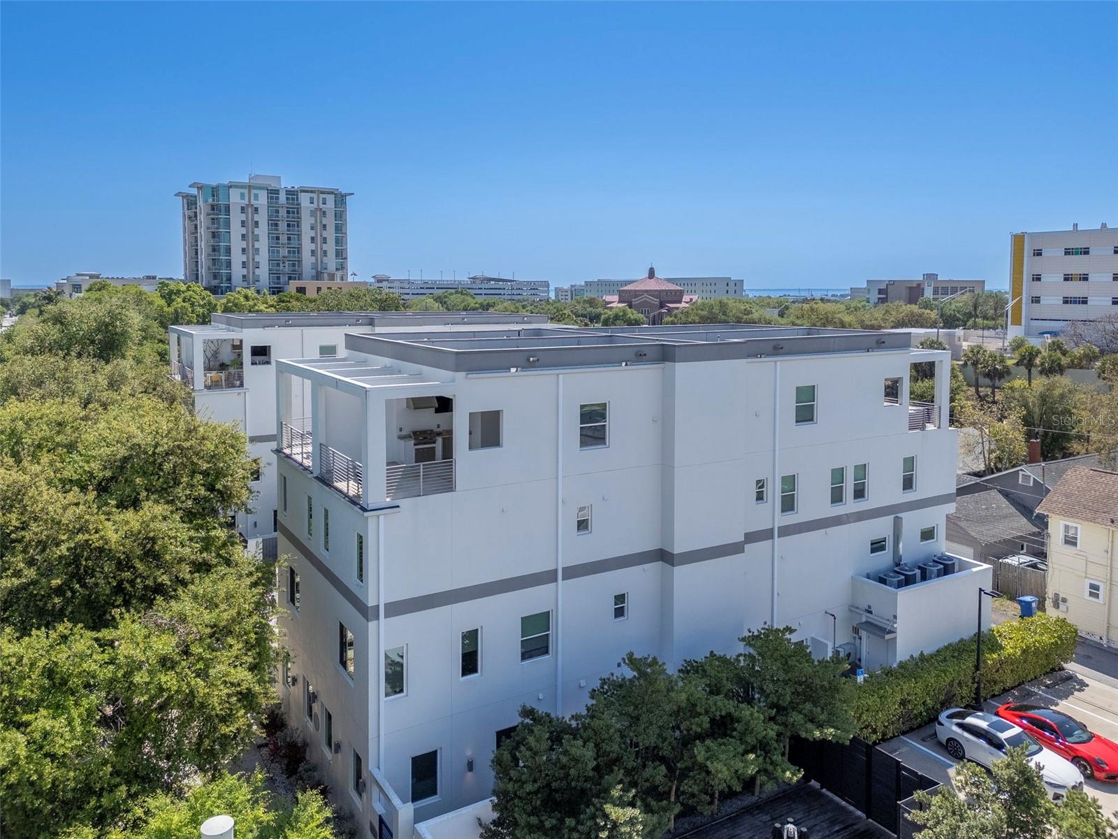 Listing photo id 60 for 536 4th Avenue S 2