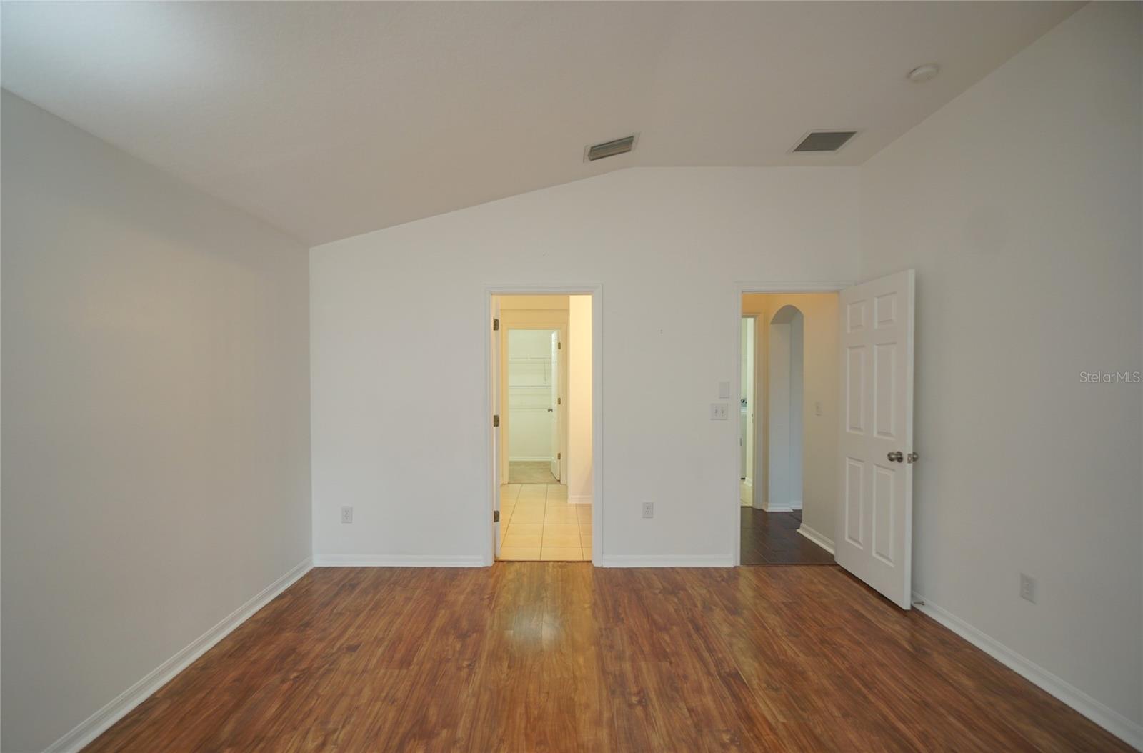 Image 17 of 24 For 5933 Desert Peace Avenue