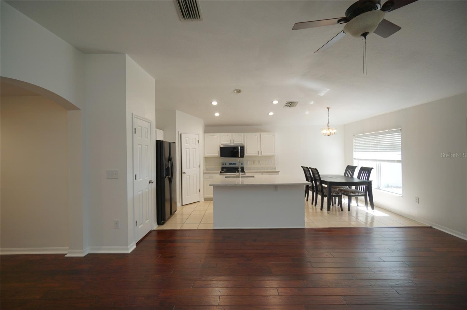 Image 6 of 24 For 5933 Desert Peace Avenue