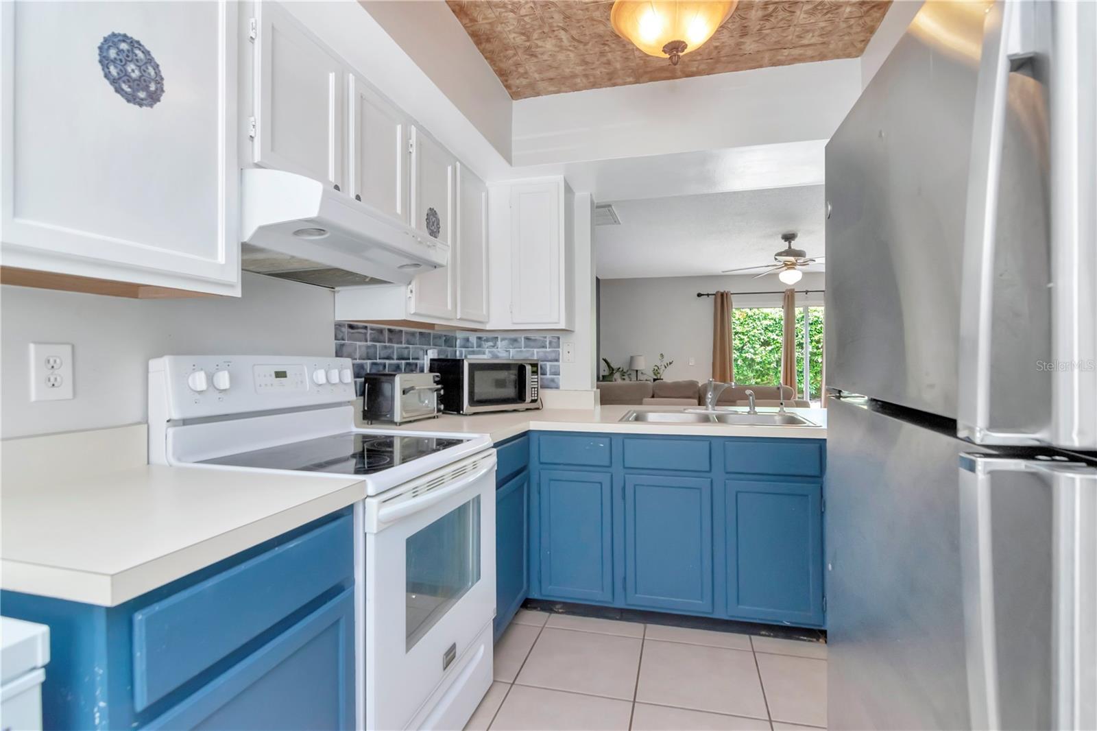 Image 10 of 32 For 14053 Notreville Way