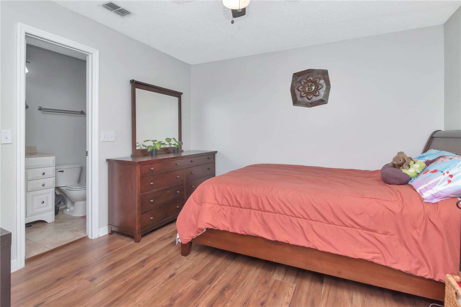 Image 19 of 32 For 14053 Notreville Way