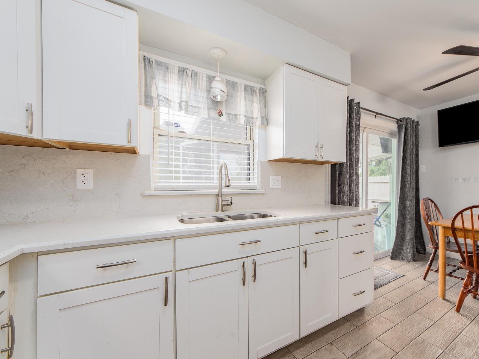 Image 10 of 24 For 8194 65th Street N