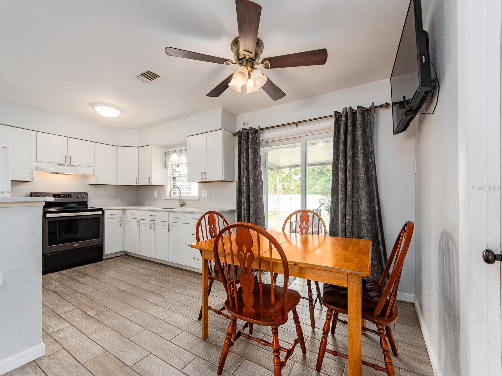 Image 12 of 24 For 8194 65th Street N